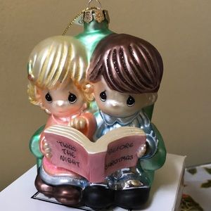 PRECIOUS MOMENTS ORNAMENT